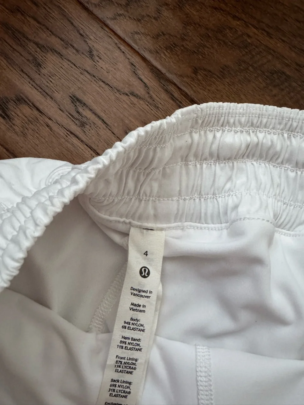 Lululemon White Athletic Tennis Skort with Side Zip Pocket - Picture 4 of 4